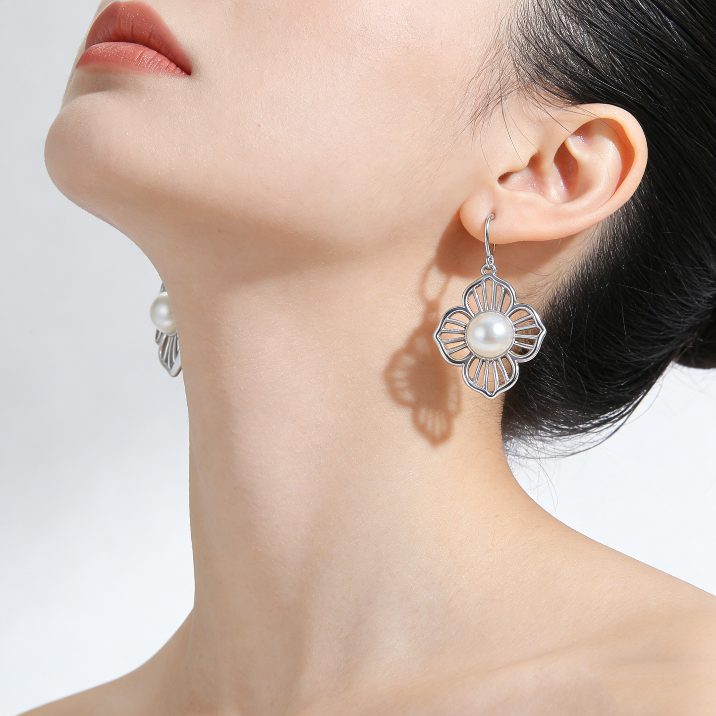 Hollow Flower Pearl Stud Earrings